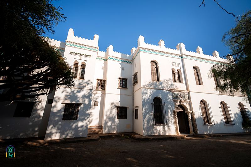 La villa vue depuis le jardin.